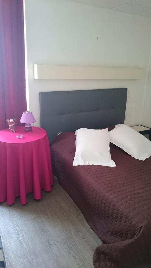 Au Georges VII Hotel Байо Екстериор снимка